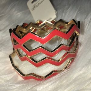 STACKED JAGGED BANGLES - SET OF 4 - GOLD/RED ✨